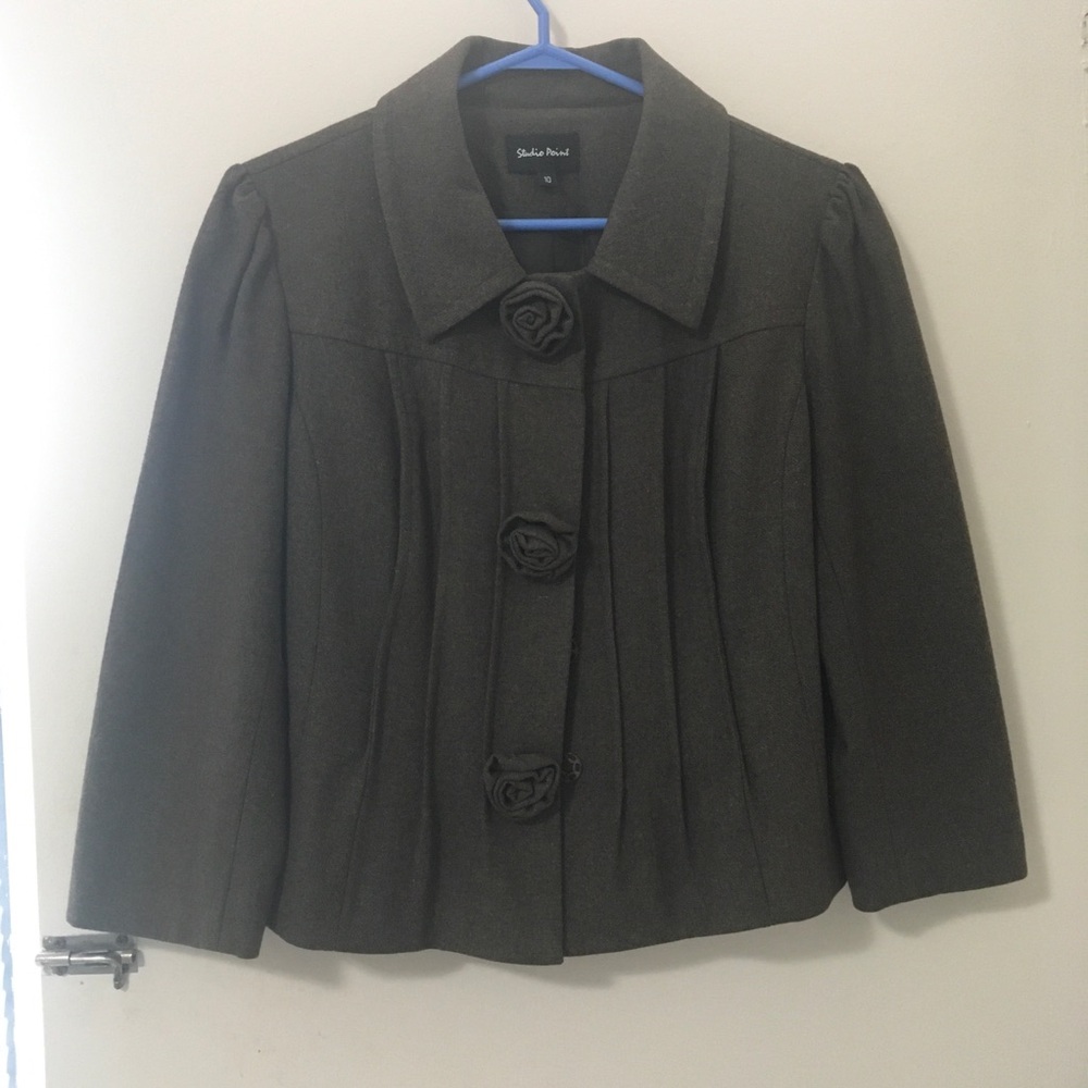 Women's Dark brown Pleated Jacket with Rose Buttons